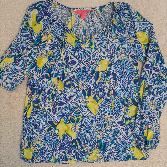 Lilly Pulitzer Tops - Lilly Pulitzer Willa Top Zest For Life Resort  Lemon Print Women's XXS (01017C)‎